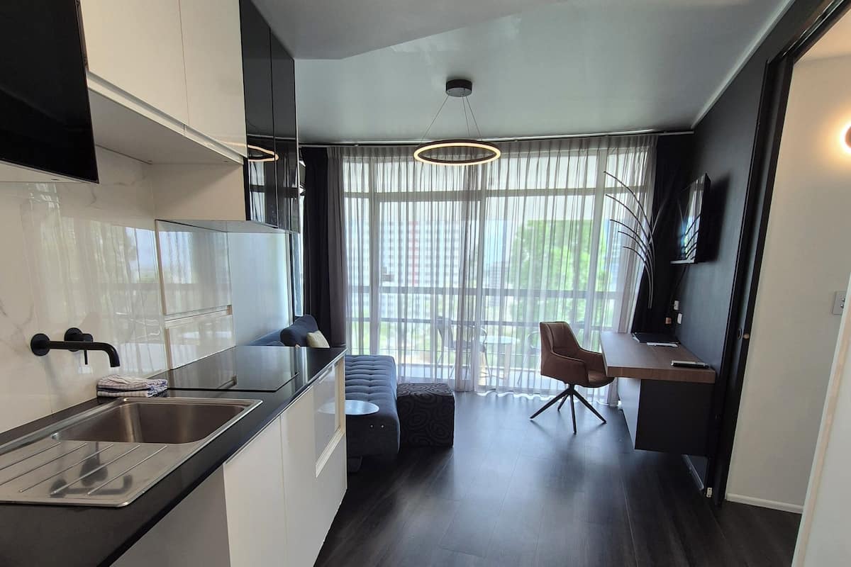 Appartement, 1 grand lit | Bureau, espace de travail pour ordinateur portable