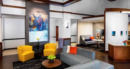 Hyatt Place Atlanta/Alpharetta/North Point Mall