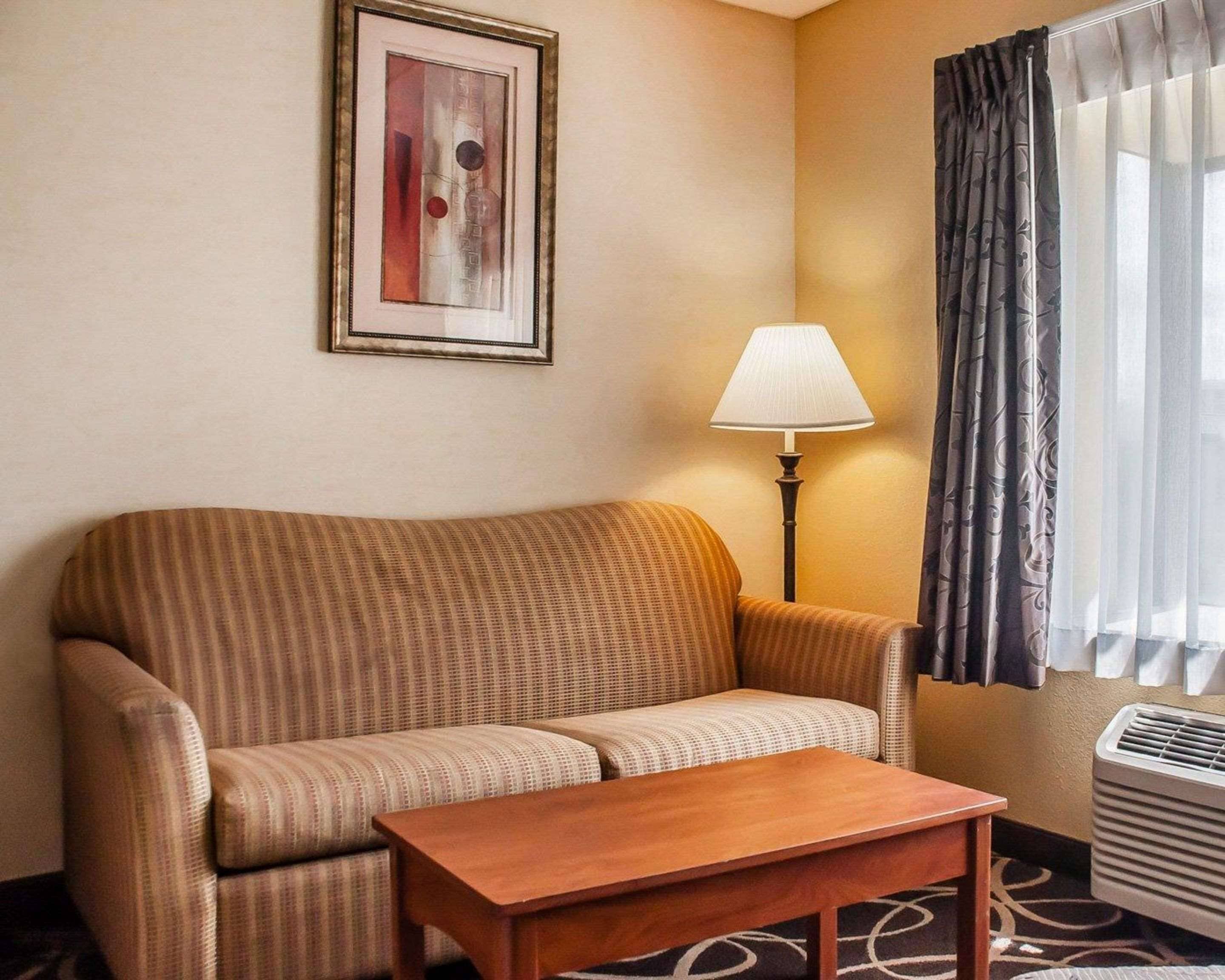 Photo - Quality Hotel & Suites At The Falls