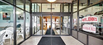 Quality Hotel & Suites At The Falls
