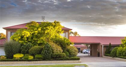 Colonial Motor Inn Bairnsdale