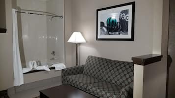 Room, 1 King Bed, Non Smoking, Jetted Tub | Premium bedding, desk, blackout drapes, iron/ironing board