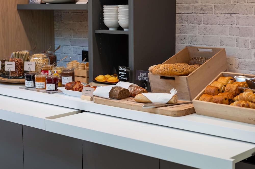 ibis Lyon Est Bron