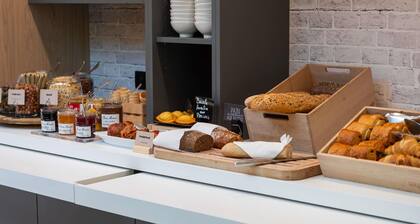ibis Lyon Est Bron