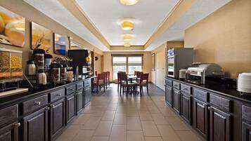 Ilmainen päivittäinen buffetaamiainen