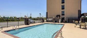 Best Western Plus Jonesboro Inn and Suites