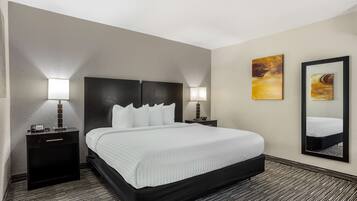 Standard Room, 1 King Bed, Non Smoking, Refrigerator & Microwave