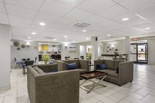 Best Western Plus Jonesboro Inn and Suites
