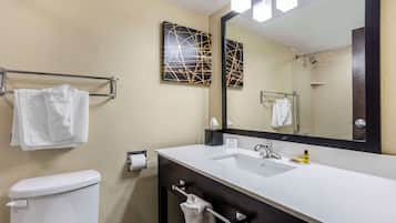 Suite, 1 King Bed, Non Smoking, Refrigerator & Microwave | Bathroom | Free toiletries, hair dryer, towels, soap