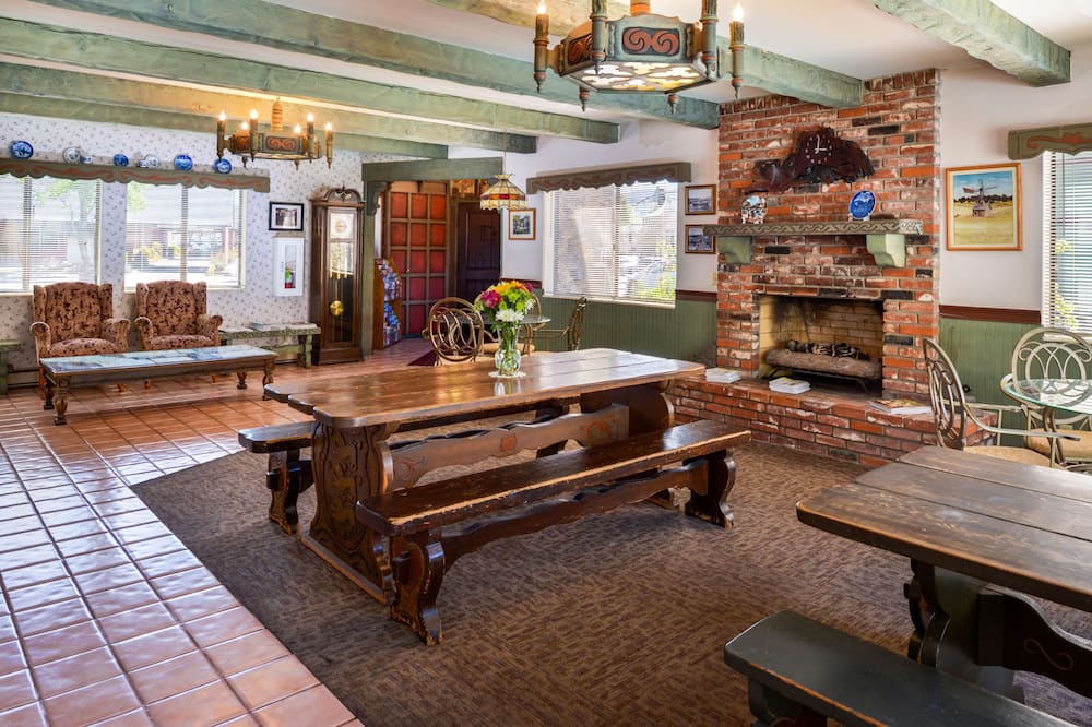 Svendsgaard's Danish Lodge Americas Best Value Inn