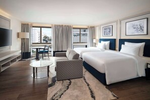 Family Room | In-room safe, blackout drapes, iron/ironing board