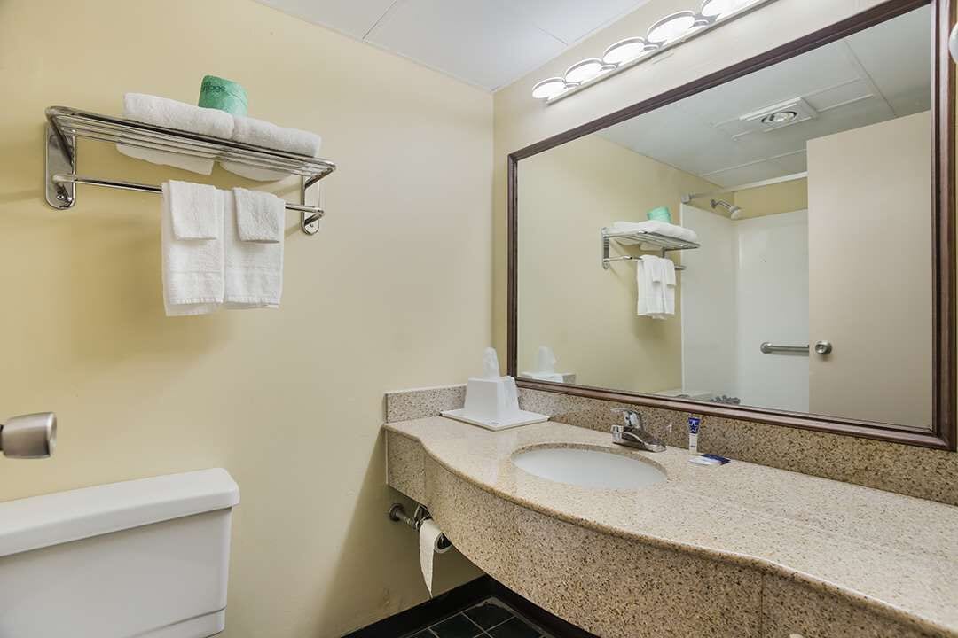 Photo - Americas Best Value Inn Tulsa I-44