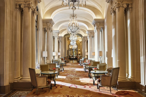 5 restaurants servant le petit déjeuner, spécialités Cuisine française