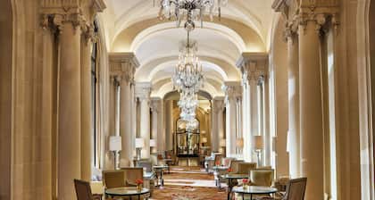 Hôtel Plaza Athénée - Dorchester Collection