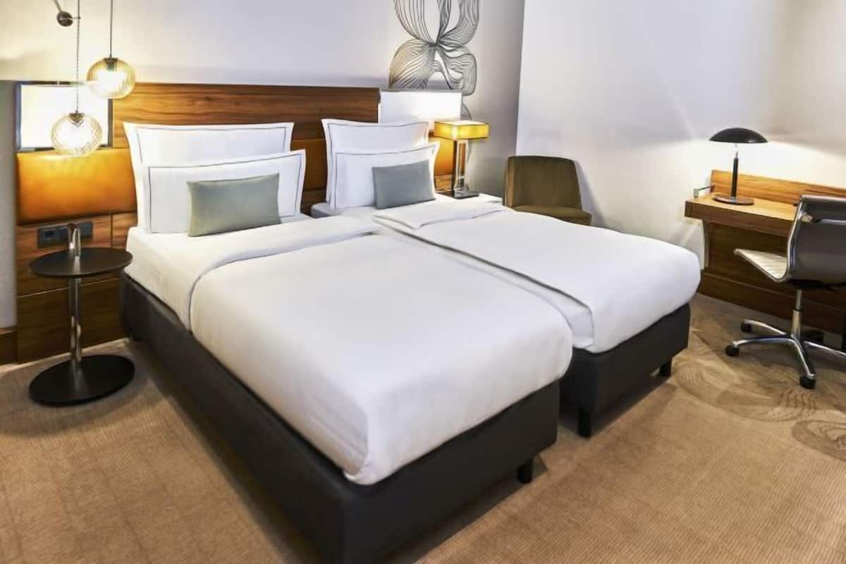1 habitación, ropa de cama hipoalergénica y colchones Tempur-Pedic