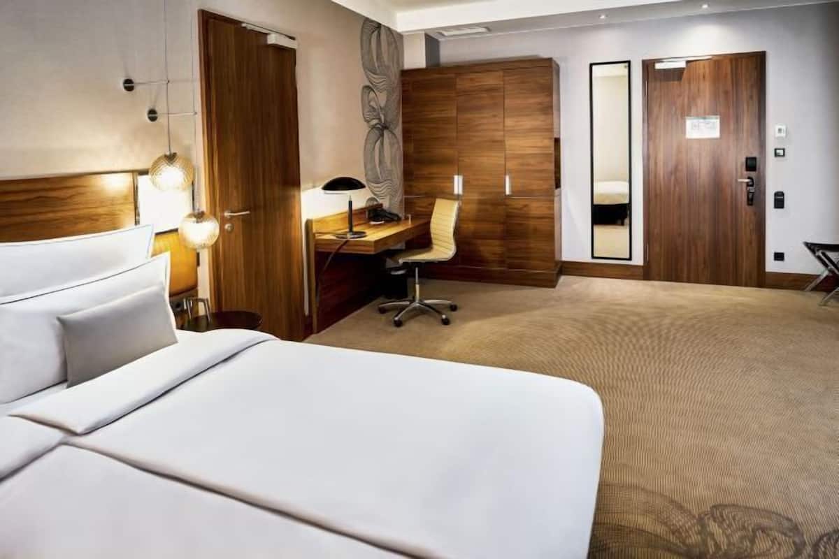 1 habitación, ropa de cama hipoalergénica y colchones Tempur-Pedic