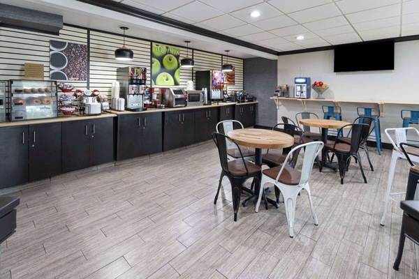 Free daily buffet breakfast