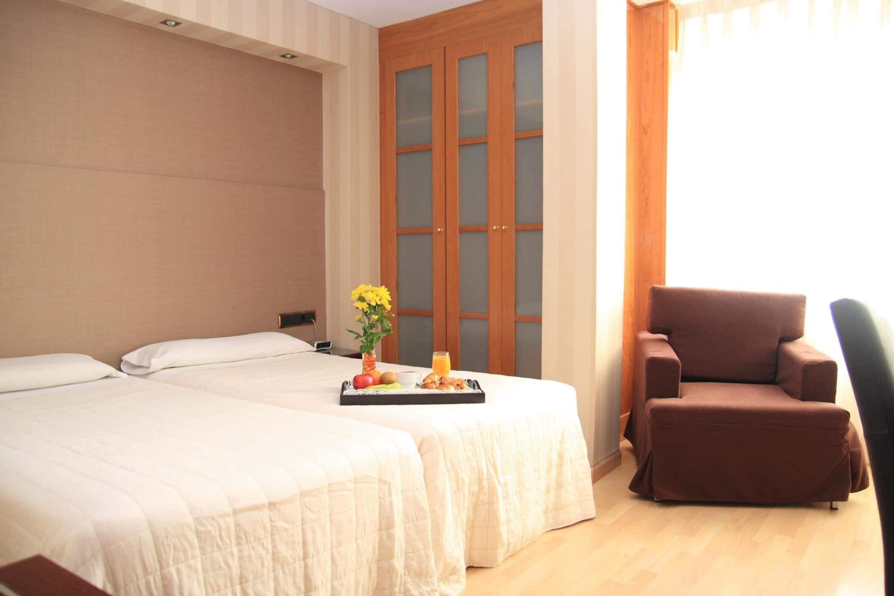 in-room safe, desk, iron/ironing board, free wifi