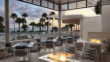 6 restaurants, breakfast, lunch, dinner served; Italian cuisine