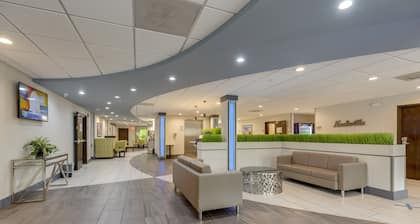 The Alexis Inn & Suites - Nashville Airport