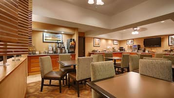 Free daily buffet breakfast