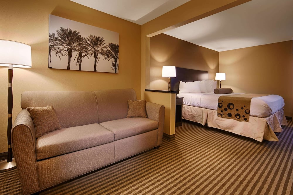Best Western Plus Mishawaka Inn