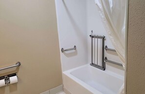 Két bảo mật tại phòng, bàn ủi/dụng cụ ủi quần áo 