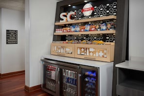 Snack bar - Hampton Inn Clemson-University Area (Clemson)