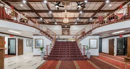 Econo Lodge Truman Inn