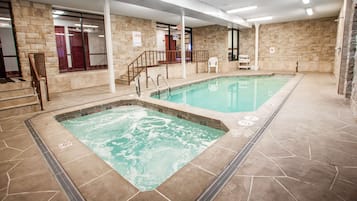 Hồ bơi trong nhà