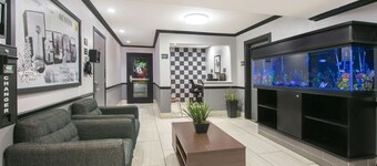 Super 8 by Wyndham Austin University/Downtown Area