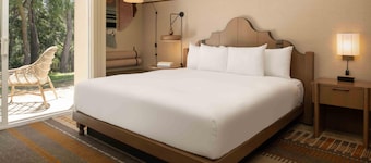 Chaminade Resort & Spa
