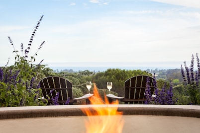 Chaminade Resort & Spa