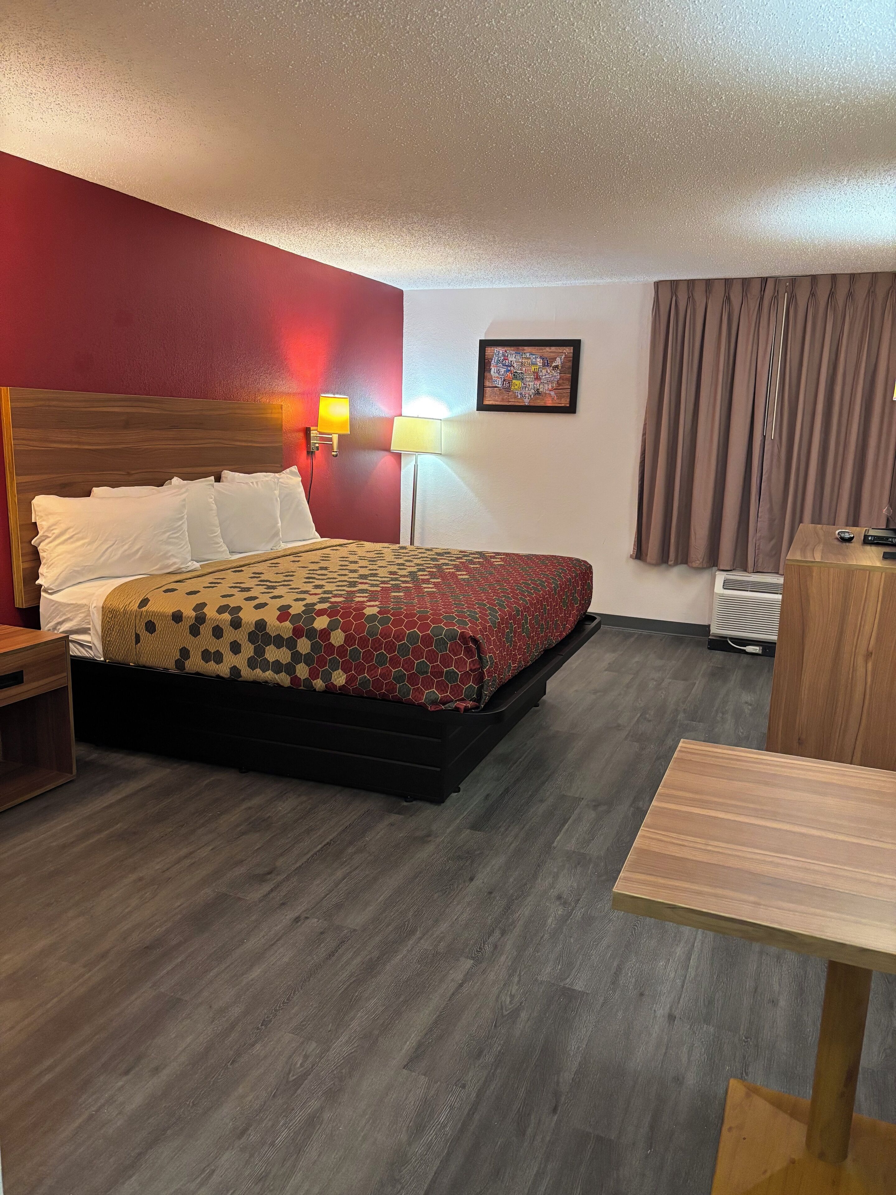 特色装修、特色家居、遮光窗帘、熨斗/熨板