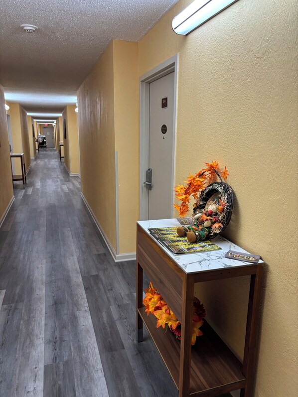 Hallway - Econo Lodge Yazoo City (Yazoo City)