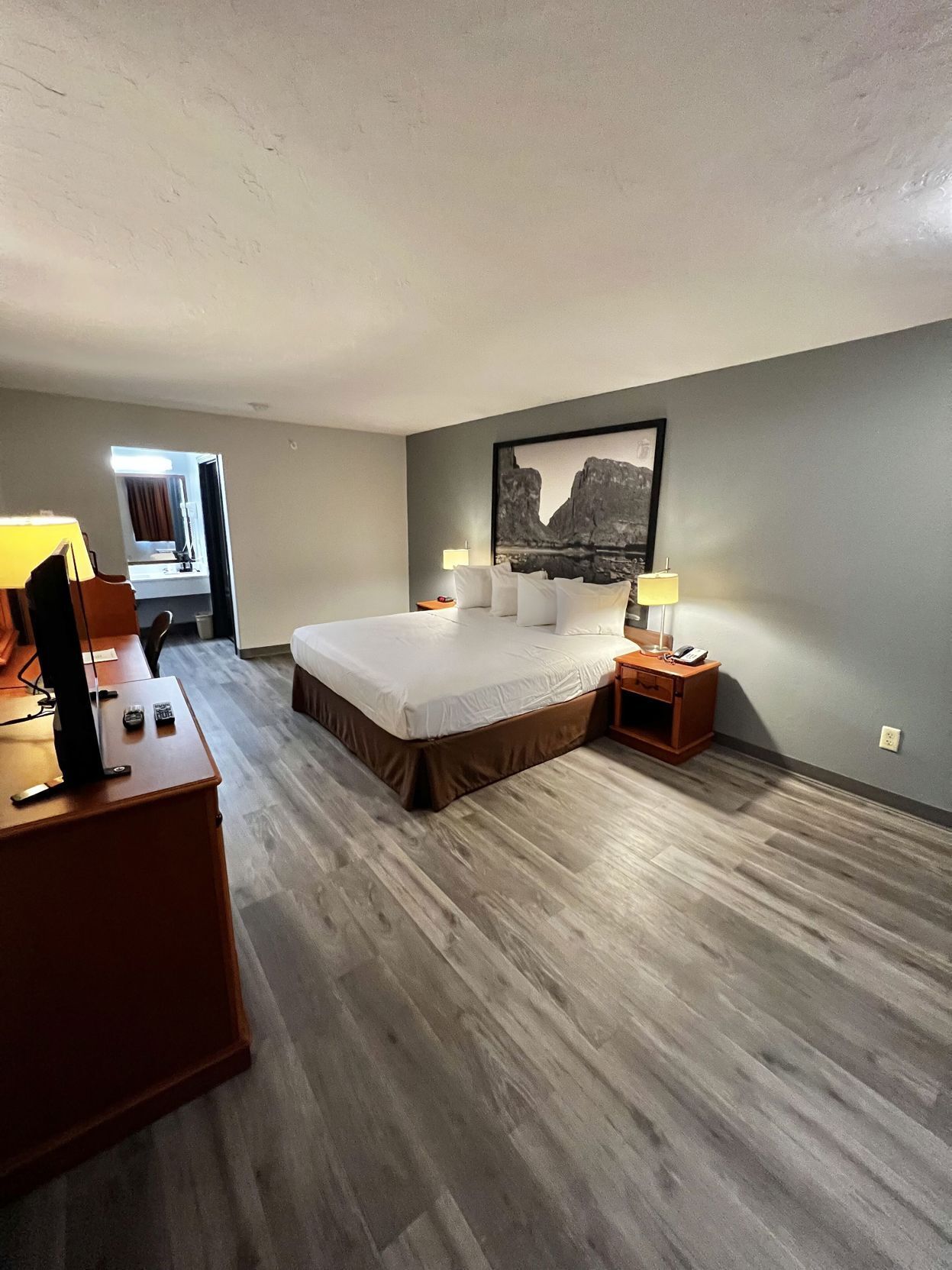 Individuell dekoriert, individuell eingerichtet, Schreibtisch