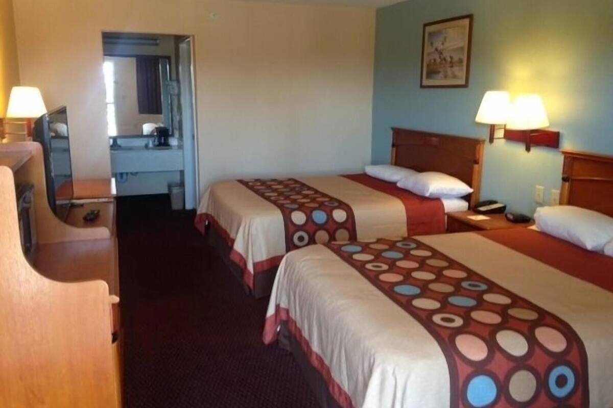 Individuell dekoriert, individuell eingerichtet, Schreibtisch