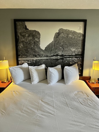 Decoración personalizada, muebles diferentes y escritorio