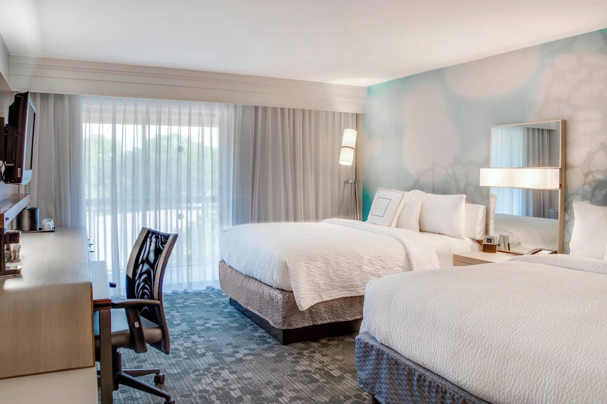 Egyptian cotton sheets, premium bedding, pillow-top beds, desk