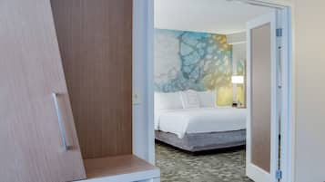 Suite, 1 King Bed with Sofa bed | Private kitchen | Mini-fridge, microwave, coffee/tea maker