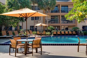 Piscina all'aperto, ombrelloni da piscina