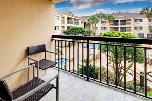 Room, 1 King Bed with Sofa bed (Poolside) | Pool | Outdoor pool, open 7:00 AM to 10:00 PM, pool umbrellas - Courtyard Marriott Ocala (Ocala)