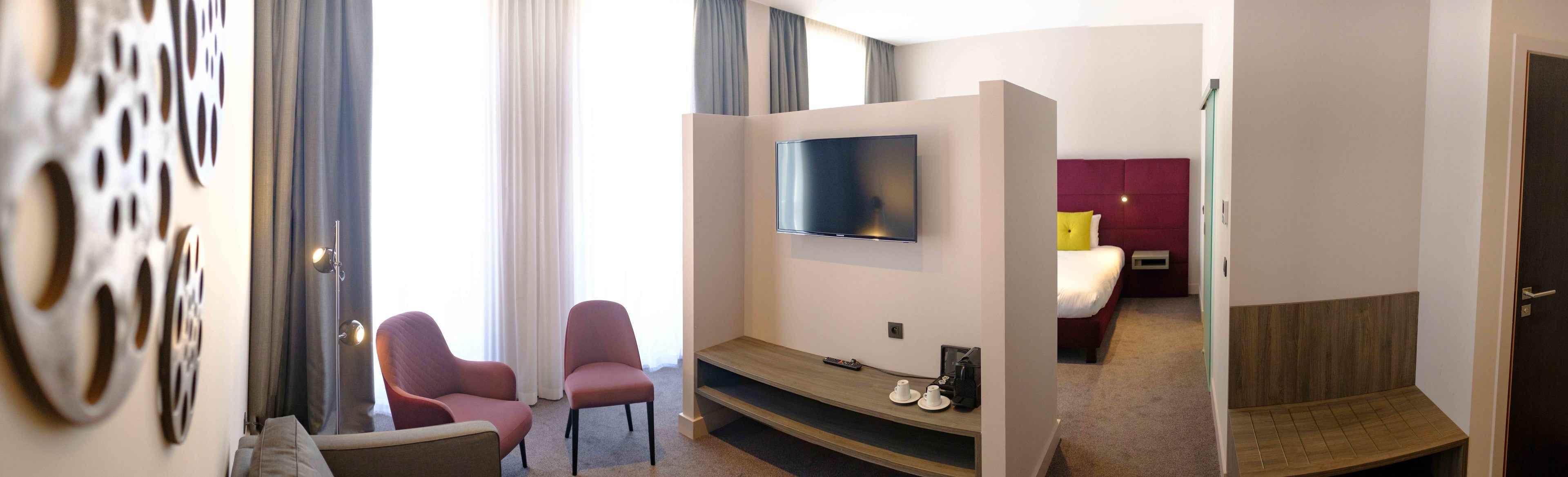 junior suite | premium bedding, in-room safe, desk, blackout curtains