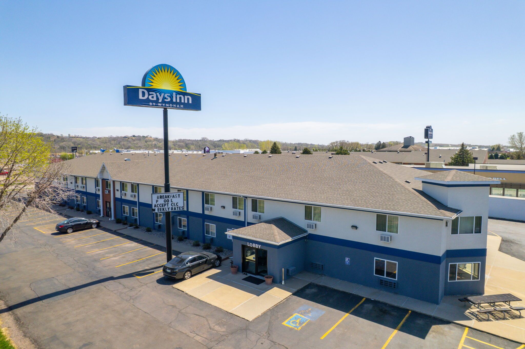 Mặt tiền nơi lưu trú