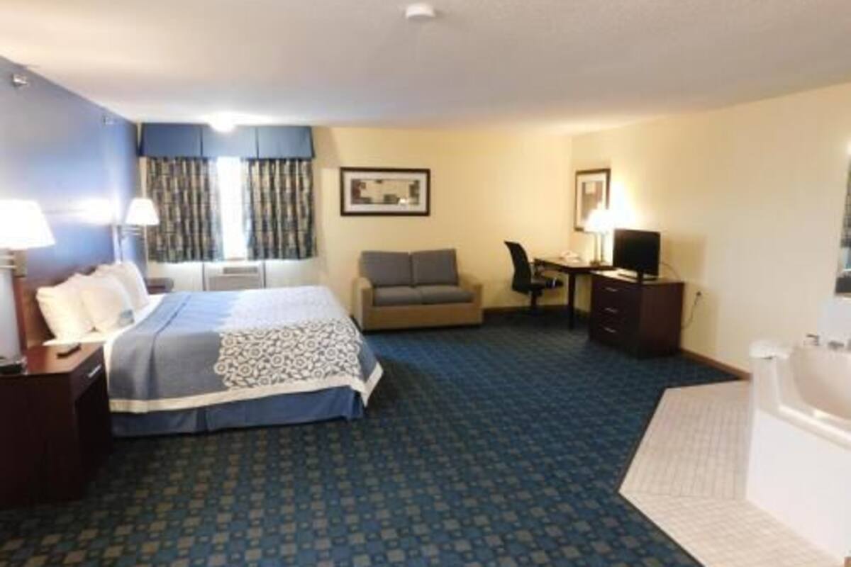 Desk, iron/ironing board, free cribs/infant beds, free WiFi