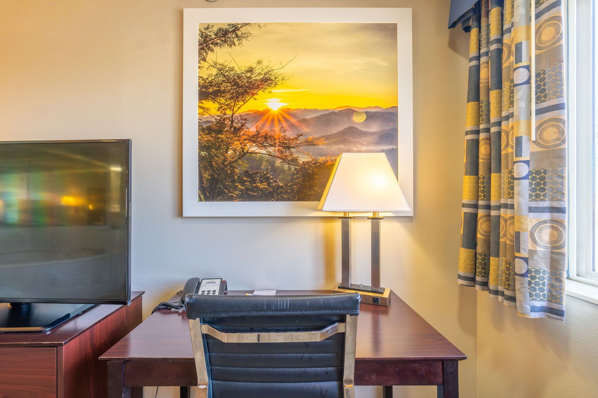 Studio Suite, 1 King Bed, Non Smoking | Desk, iron/ironing board, free cribs/infant beds, free WiFi