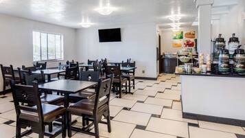 Bao gồm bữa sáng buffet hàng ngày