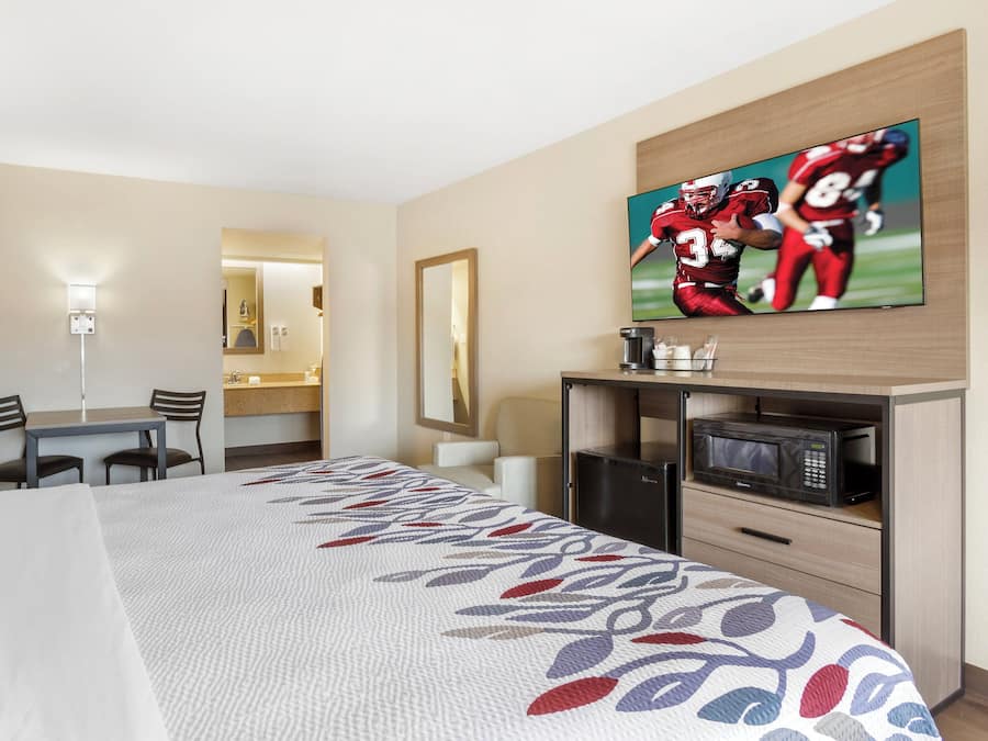 Superior-Zimmer, 1 King-Bett (Smoke Free) | Zimmersafe, Schreibtisch, laptopgeeigneter Arbeitsplatz