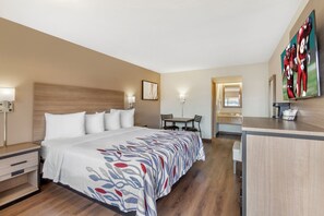 1 bedroom, in-room safe, desk, laptop workspace
