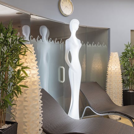 Couples treatment room(s), sauna, steam room, body treatments